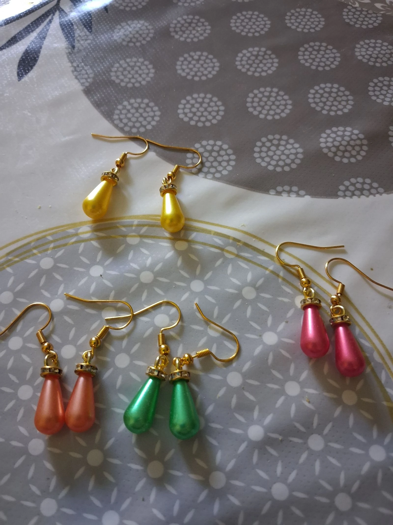 Lot de 4 paires de boucles d'oreilles élégantes